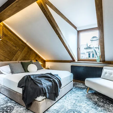 Forrest Krupówki * Zakopane